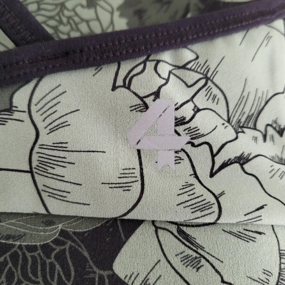 NWT FourLaps Vitality Sports Bra Peonies Print Thyme Floral Camo sizes S and L - Picture 3 of 6